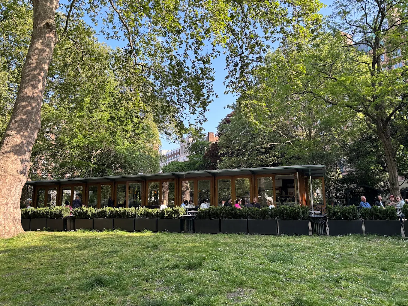 best-park-cafe-in-london